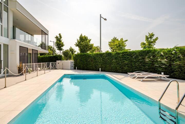 Apartment Luma With Pool Lido di Jesolo Exterior foto